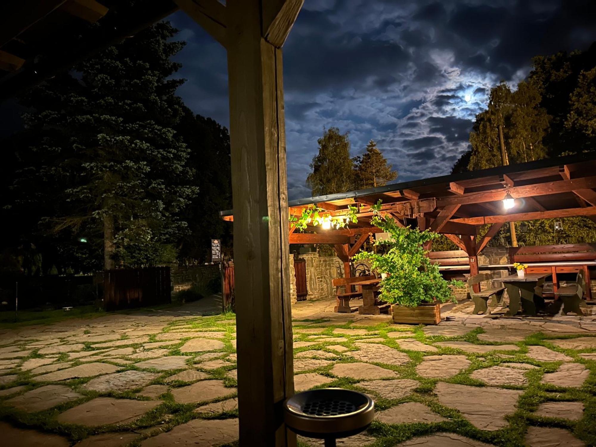 Penzion Baska Voda Cz Bagian luar foto